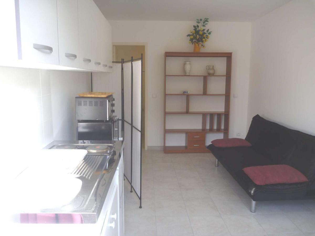 Studio Charmant A 2 Pas De La Plage Avec Terrasse Et Parking - Fr-1-387-124 Марсейан Экстерьер фото