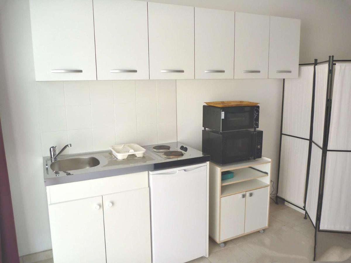 Studio Charmant A 2 Pas De La Plage Avec Terrasse Et Parking - Fr-1-387-124 Марсейан Экстерьер фото